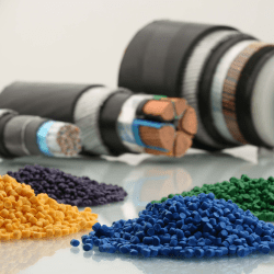 صنعت پلاستیک و آمیزه های پلیمری